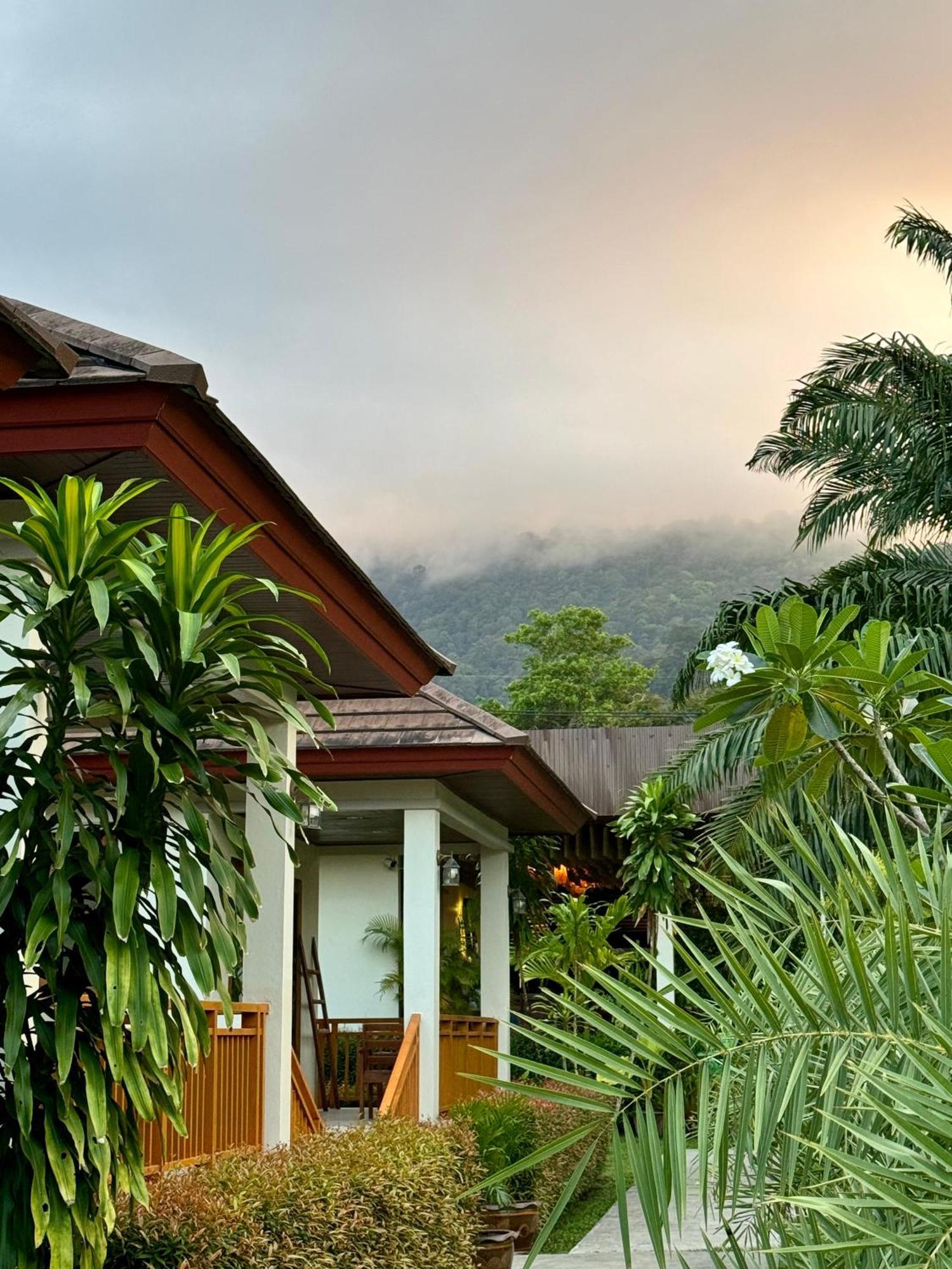 Verona Lanta Resort Koh Lanta Bagian luar foto
